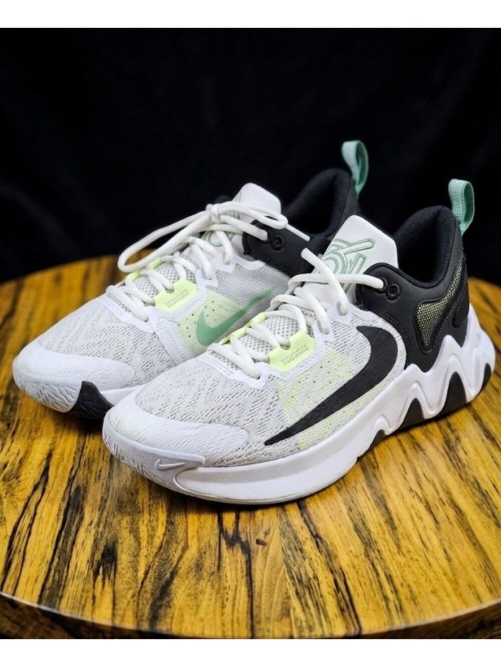 Nike Giannis Immortality 2 White Black Volt Basketball Sneakers Men Size 9.5
